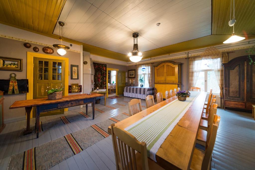 Hotel Maentylaen Tila Närvijoki Esterno foto