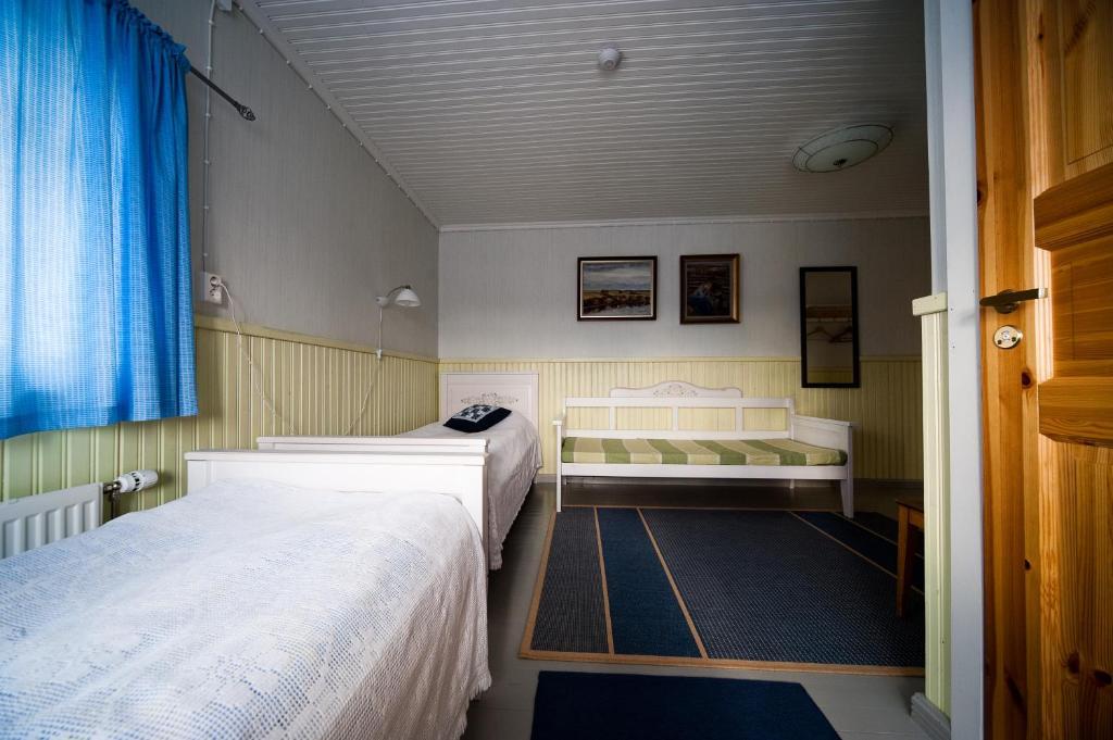 Hotel Maentylaen Tila Närvijoki Esterno foto