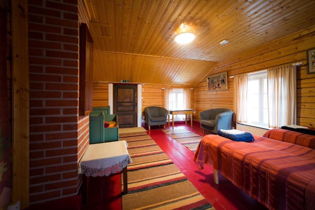 Hotel Maentylaen Tila Närvijoki Esterno foto